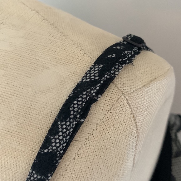 MISS B Black & Grey Paisley one shoulder dress, ruffles & high-low hem. M - Picture 10 of 13